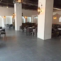 اجاره مغازه ۱۳۰۰ متر بر جاده فشم پارکینگ اختصاصی|اجارهٔ مغازه و غرفه|فشم, |دیوار