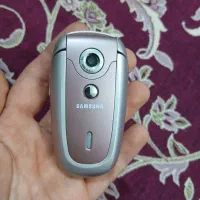 گوشی عتیقه سامسونگ در حد نو