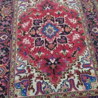 یک عددفرش دستبافت 2در1.5متری