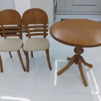 میز و صندلی دونفره در حد نو