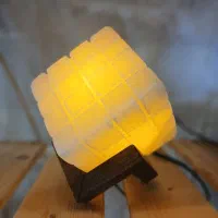 گوی آباژور سنگ نمک در طرح های مختلف مخصوص کادویی