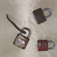 اجناس قدیمی|مجسمه، تندیس، ماکت|یزد, |دیوار