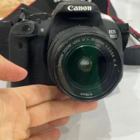 دوربین کنون 700|دوربین عکاسی و فیلمبرداری|تربتحیدریه, فردوسی جنوبی|دیوار