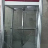 ویترین شیشه ای گردان