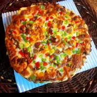 به ۴ نفر خانم و آقا در ساندویچی فست فودی نیازمندیم