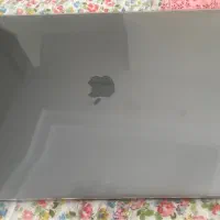 مک بوک پرو ۲۰۱۷ تاچ بار سایکل فقط ۳۷ بار اکبند