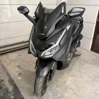 فروشنده خانم از ۲۲تا۲۸ساله