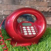 گوشی تلفن رو میزی کم کار کرده و  سالم