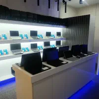 فروشنده با تایم کاری ۴ روز در هفته حوزه تکنولوژی