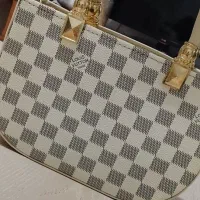 کیف زنانه