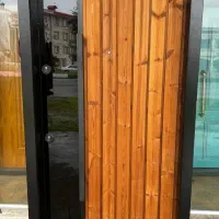 جوشکار و نجار ماهروکارگرساده برای کارخانه درب سازی