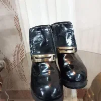 کفش دونه ای ۱۰۰
