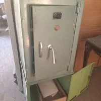 تخت بیمارستانی تایوانی - گاوصندوق - تخت چوبی|آرایشی، بهداشتی، درمانی|تهران, قزل قلعه|دیوار