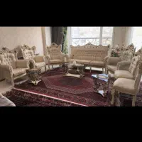 فروش فوری مبل سلطنتی ۹ نفره همراه میز و عسلی نو|مبلمان خانگی و میز عسلی|سنندج, |دیوار
