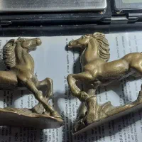 مجسمه اسب برنزی