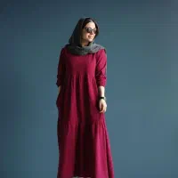 فروشنده خانم (پوشاک زنانه)