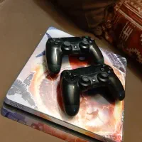 پی اس۴ ps4 اسلیم ۱ترابایت با وسایل