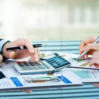 کارمند فروش یا بازاریاب برای شرکت