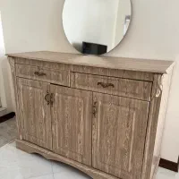 کنسول و آینه