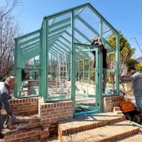 استخدام نصاب درب و پنجره و سازه های آلومینیومی|استخدام معماری، عمران و ساختمانی|تهران, شهرک شریفی|دیوار