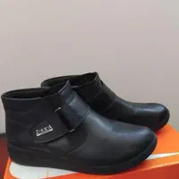 کفش چرم جنس عالی سایز 40