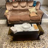 مبلمان ۷ نفره به همراه جلو‌مبلی و میز عسلی|مبلمان خانگی و میز عسلی|تهران, تهرانپارس غربی|دیوار