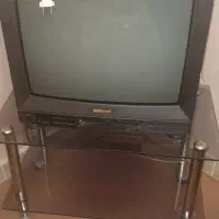 تلویزیون ۲۰ اینچ ناسیونال با میز