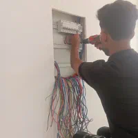 برقکار ساختمان و نورپردازی|خدمات پیشه و مهارت|میناب, |دیوار