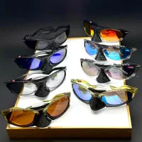 عینک مدل Oakley