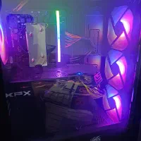 کامپیوتر با مادربرد و رم DDR5