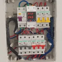 برق کشی و نصب لوازم برقی