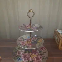 شیرینی خوری سه طبقه