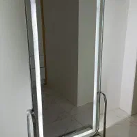 آینه قدی پایه‌دار