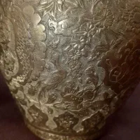 گلدون مسی قدمت دار