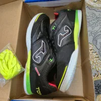 کفش کتونی فوتسال سالن جوما اورجینال فوتبال|تجهیزات ورزشی|نسیم‌شهر, |دیوار