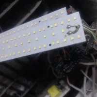 لوستر و لامپ و پروژکتور و سیستمهای روشنایی