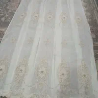 پرده سفید طلایی