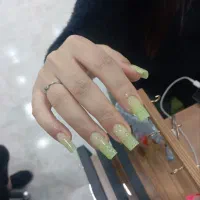 تخفیف ویژه کاشت ناخن