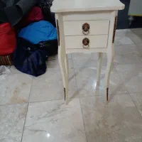میز تلفن سفید