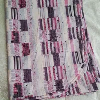 ملافه رو تختی  دور تا دور چرخ و سر دوز شده