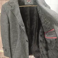 کاپشن|لباس|سراوان, |دیوار