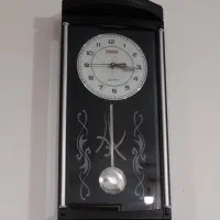 ساعت دیواری