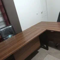 میز و صندلی مدیریت و قفسه mdf