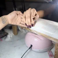 کاشت ناخن فقط ۴۰۰ کاشت مژه ۳۵۰