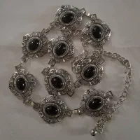 گردنبند سنگدار