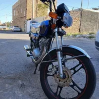 موتور همتاز 200