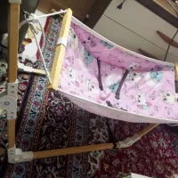 گهواره تاشو با چوب روسی و بسیار تمیز|اسباب و اثاث بچه|نیشابور, دارایی|دیوار