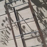 چهارپایه آهنی