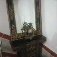 آیینه و کنسول
