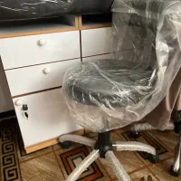 تخت چمدونی و صندلی استاد کار|آرایشگاه و سالنهای زیبایی|بوشهر, |دیوار